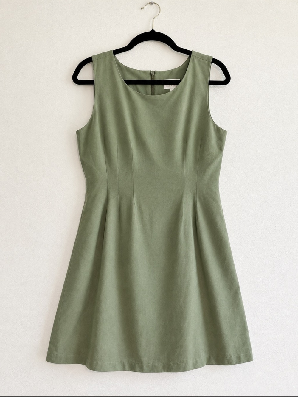 Vintage Express Silk Olive Green Sleeveless Midi Dress